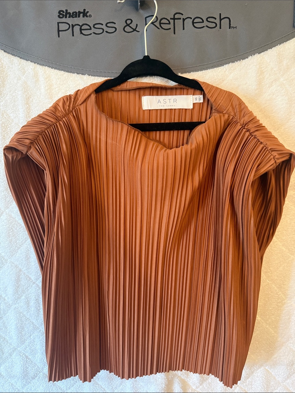 ASTR Pleated Rust Brown Blouse